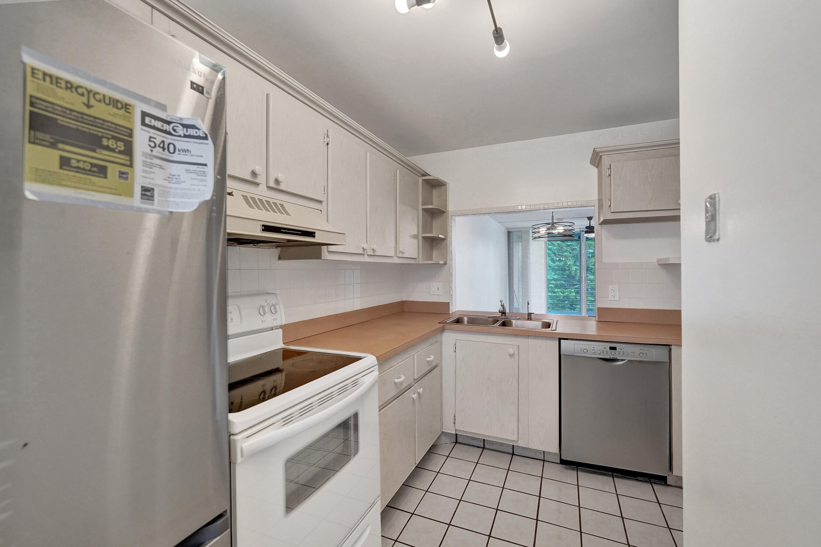 POINCIANA 7 OF PINE ISLAND RIDGE - Residential Lease
