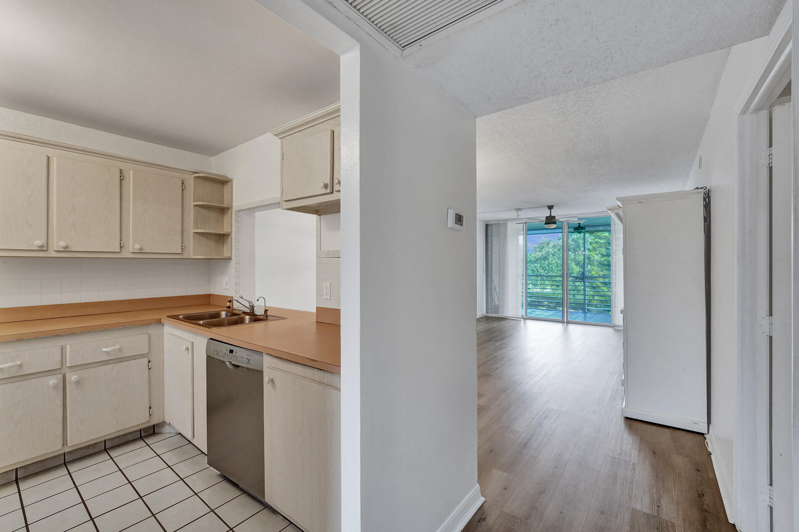 POINCIANA 7 OF PINE ISLAND RIDGE - Residential Lease