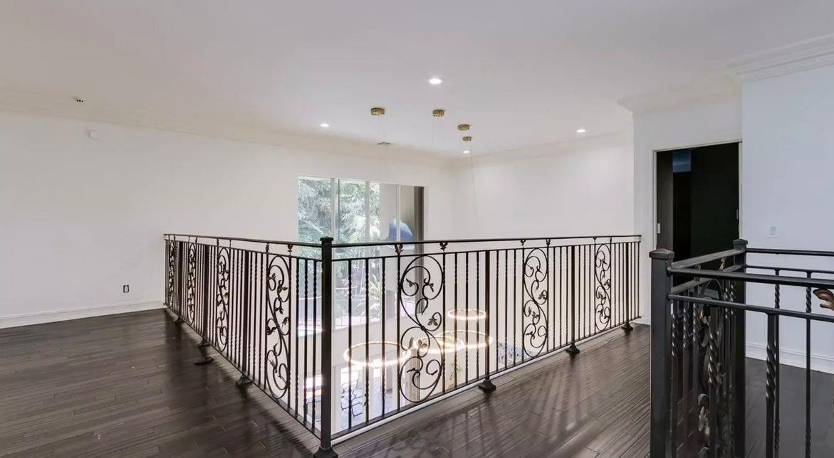 STIRLING OAKS ESTATES - Residential
