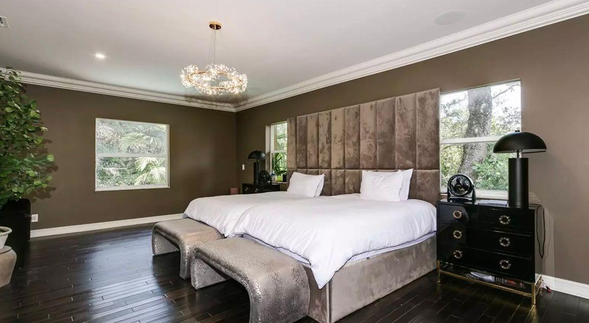 STIRLING OAKS ESTATES - Residential