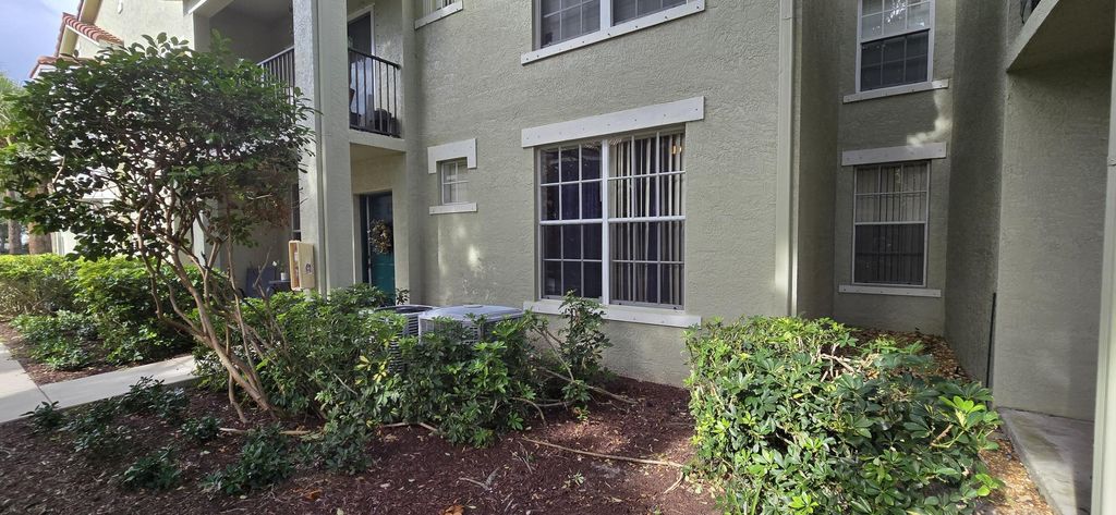 Photo of 408 Belmont Place, Boynton Beach, FL 33436 (MLS # R11104984)