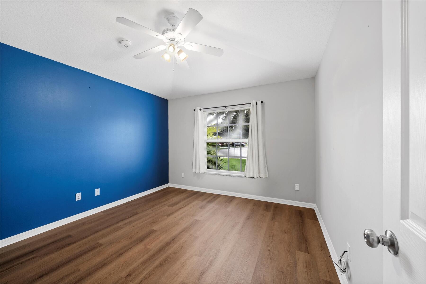 446 Lexington Avenue SW, Vero Beach, FL, 32962/$423,900 2 446 Lexington Avenue SW