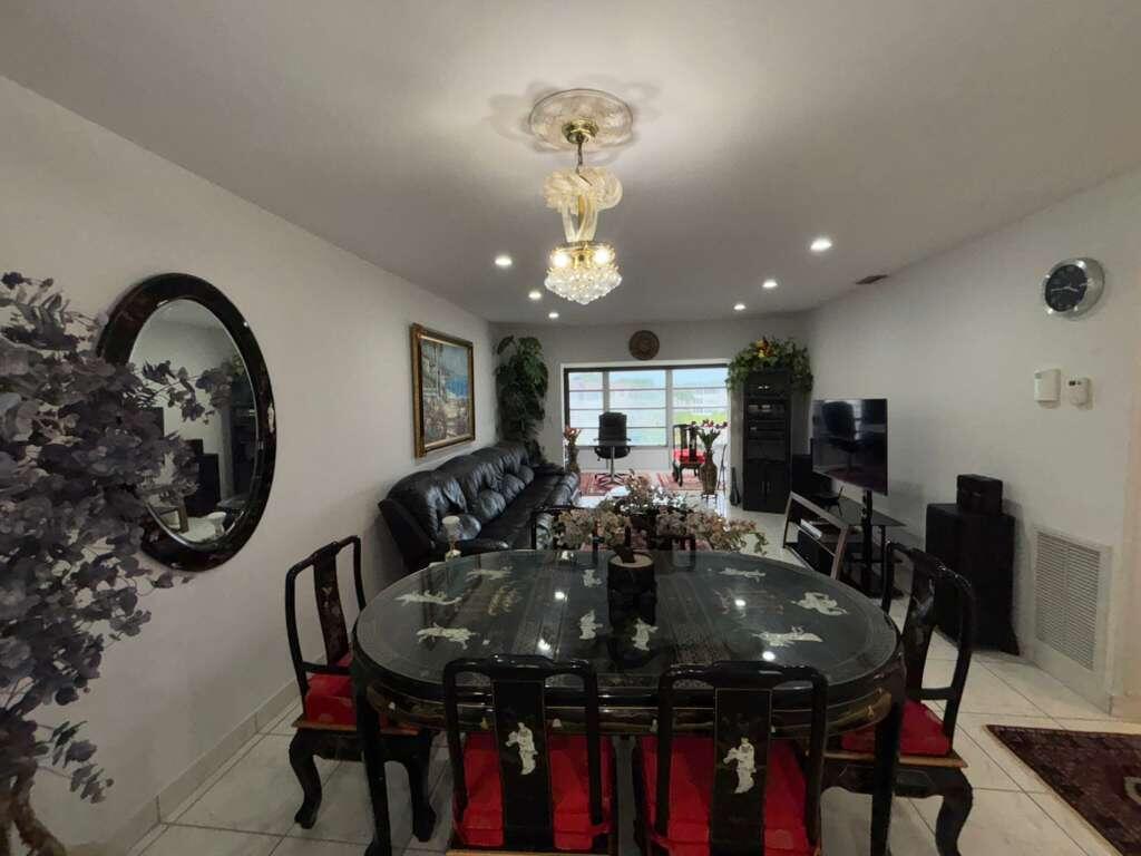 SEAGRAPE GARDENS CONDO - Residential
