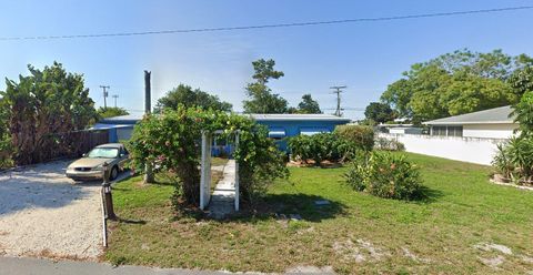 863 SE 13th Street Stuart FL 34994