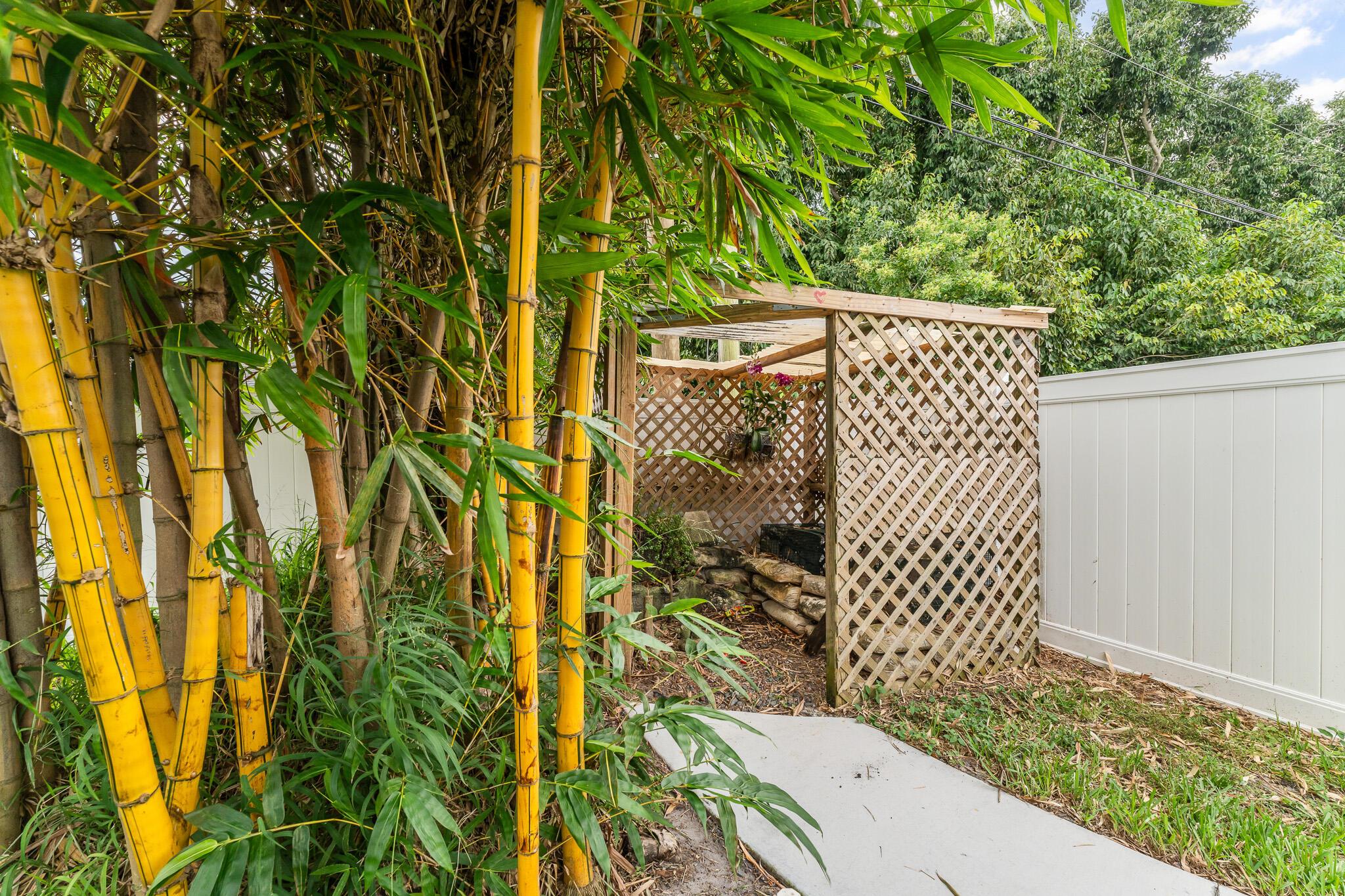 PORT ST LUCIE SECTION 33 - Residential