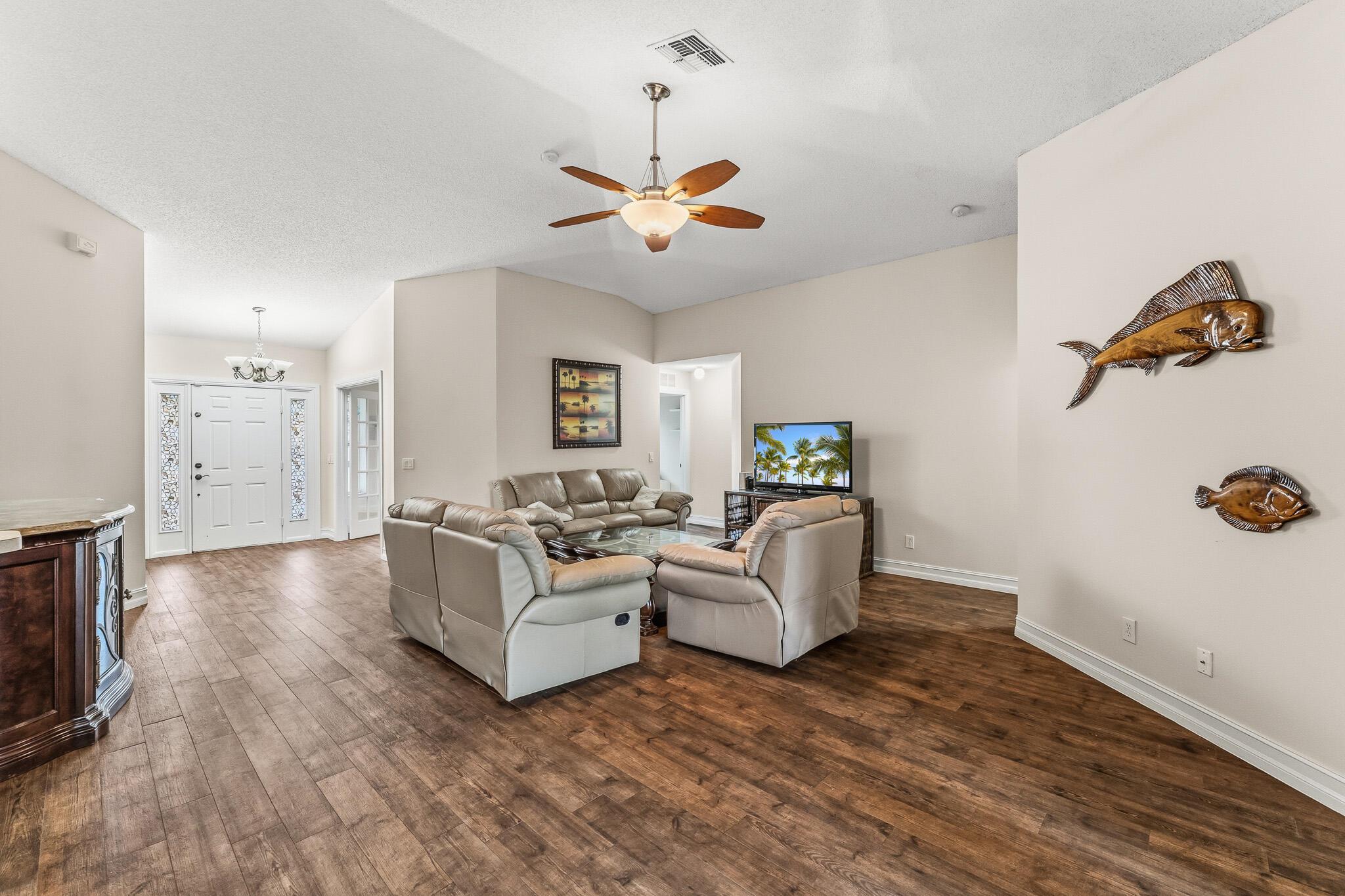 PORT ST LUCIE SECTION 33 - Residential