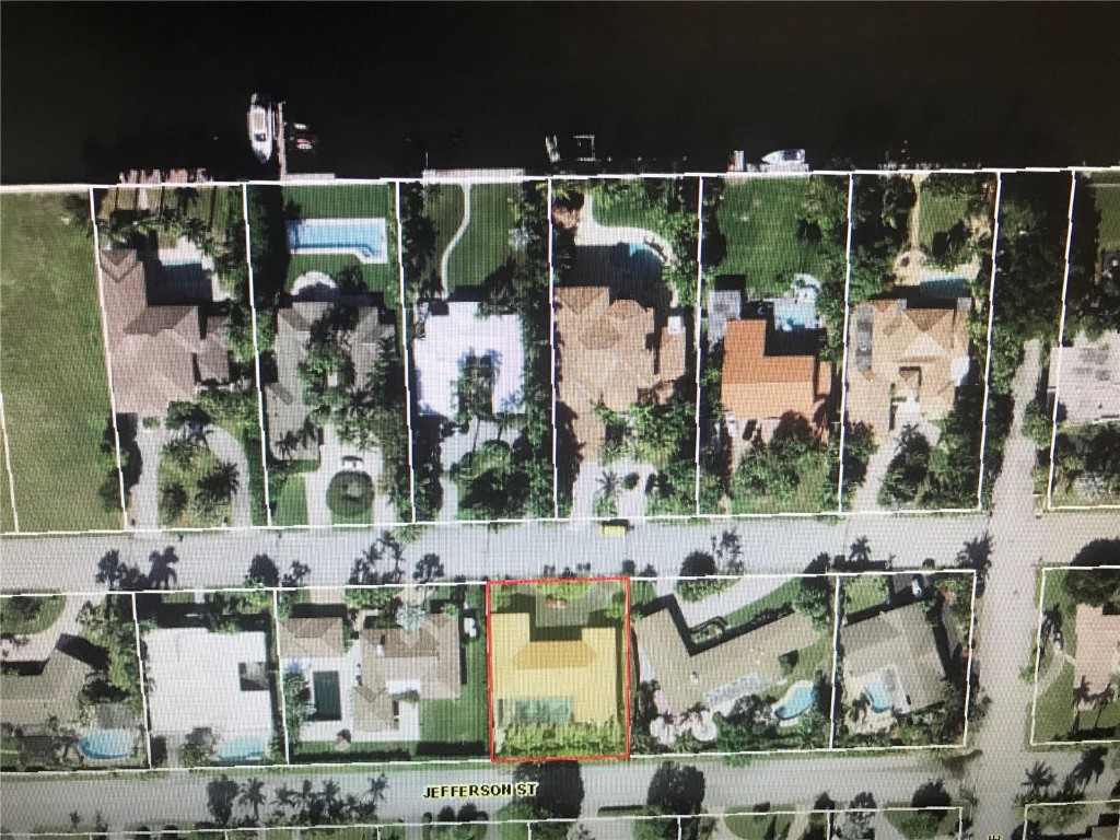 HOLLYWOOD LAKES SEC - Residential