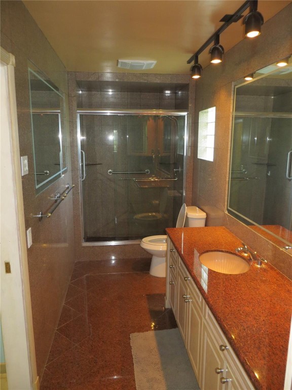 HOLLYWOOD LAKES SEC - Residential
