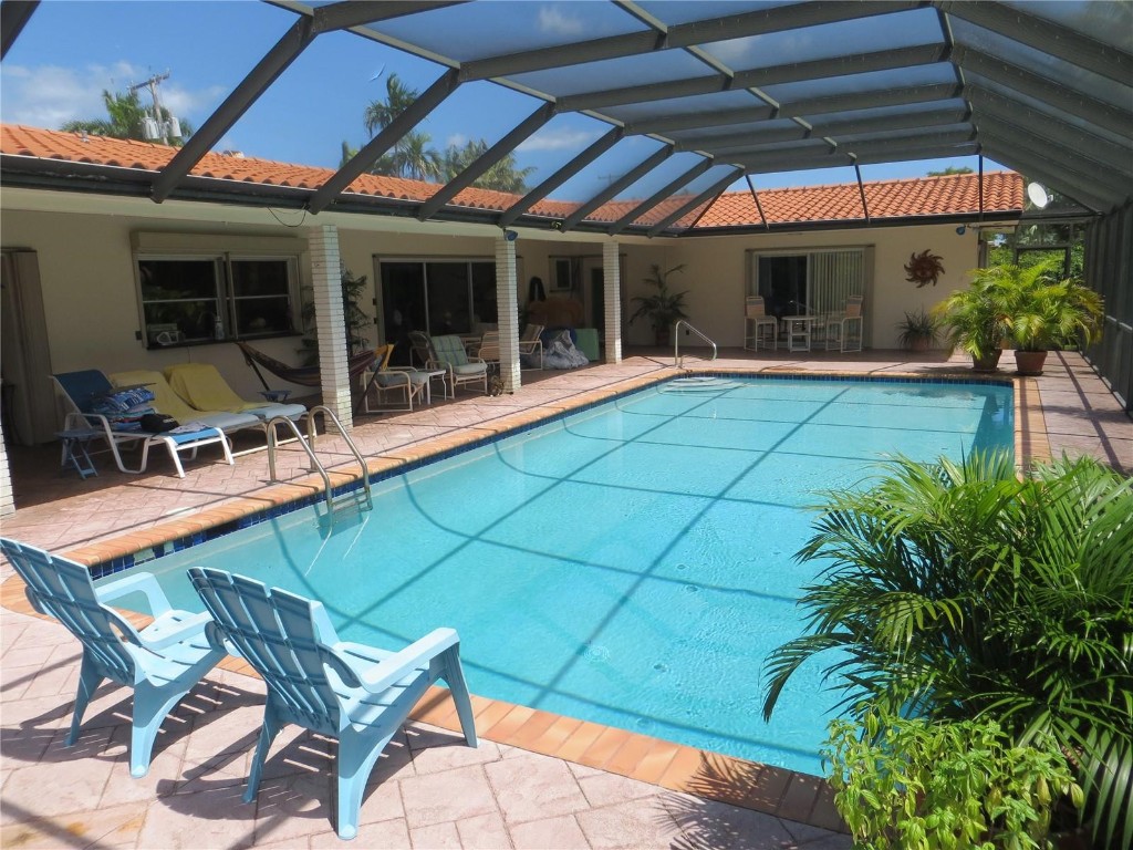 HOLLYWOOD LAKES SEC - Residential