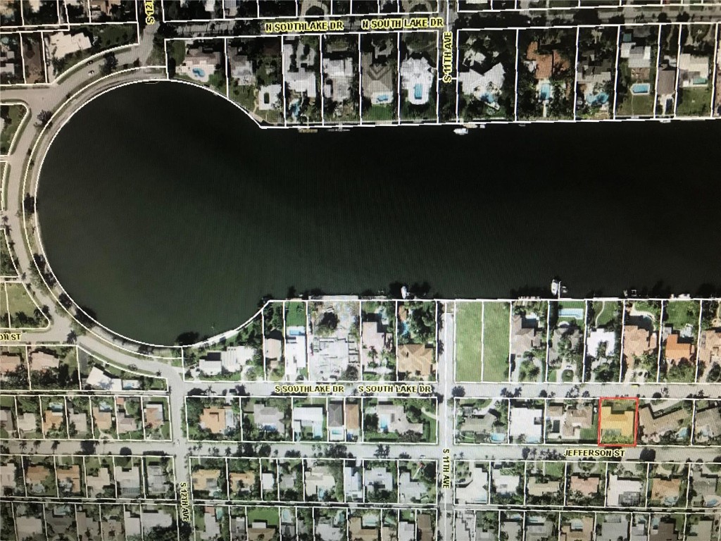 HOLLYWOOD LAKES SEC - Residential