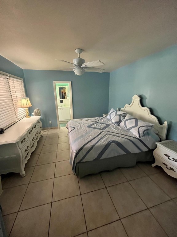 HOLLYWOOD LAKES SEC - Residential
