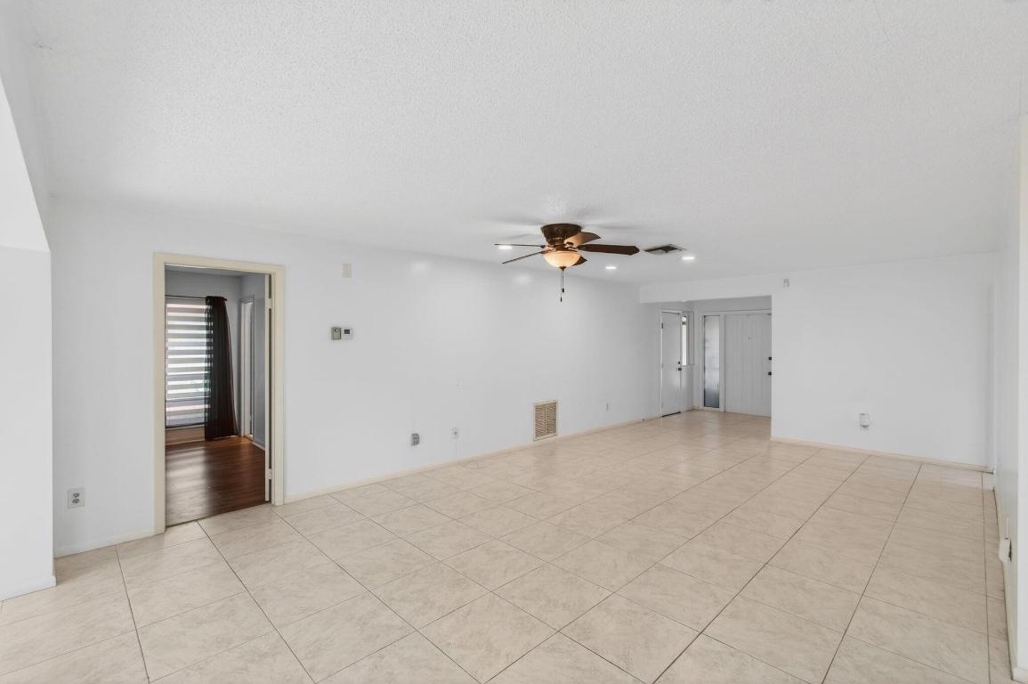 BUTTONWOOD 1 - Residential