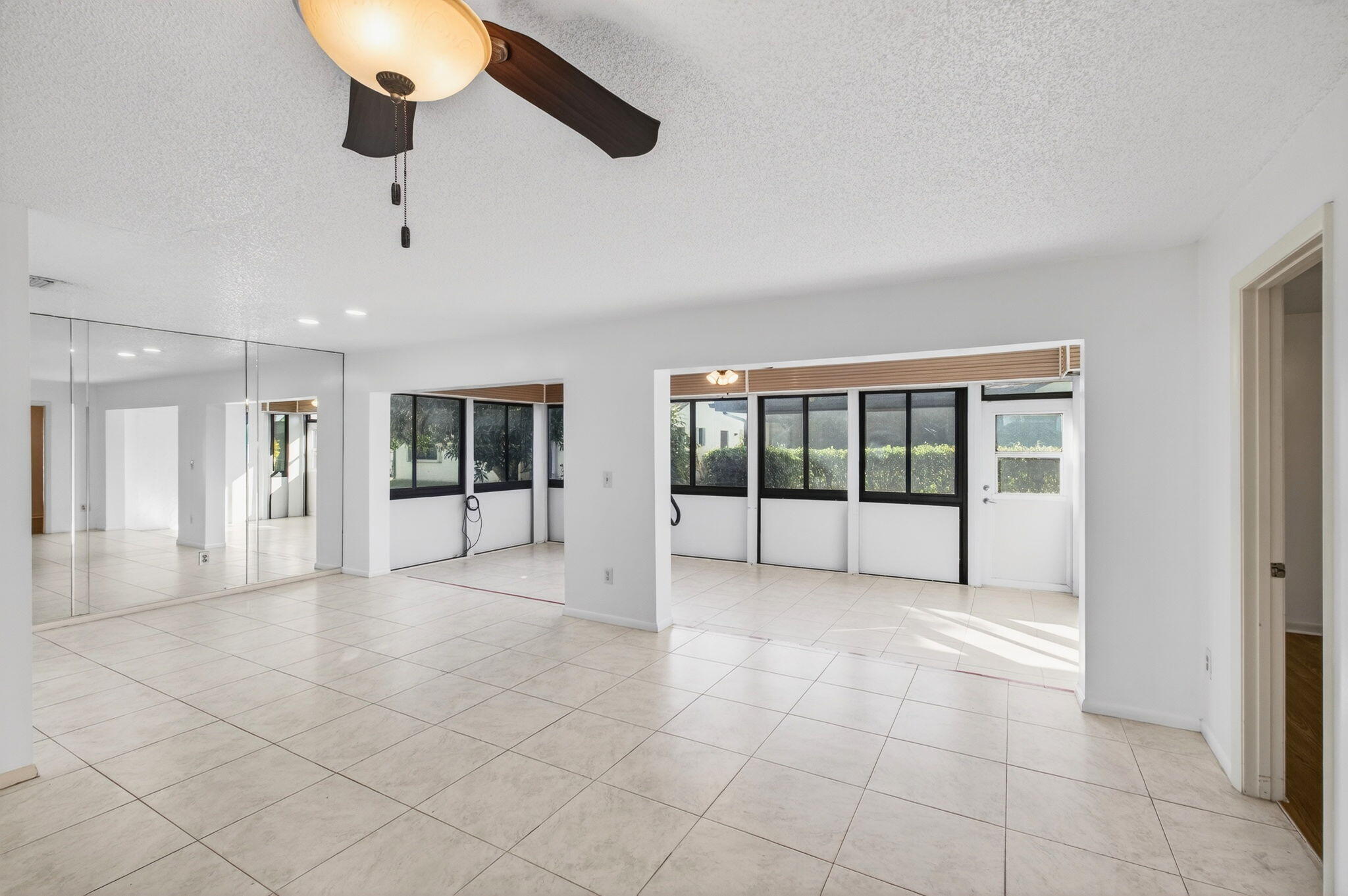 BUTTONWOOD 1 - Residential