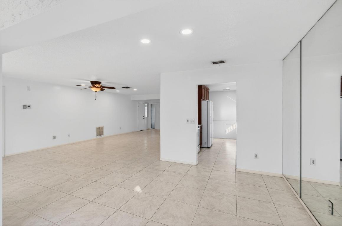 BUTTONWOOD 1 - Residential