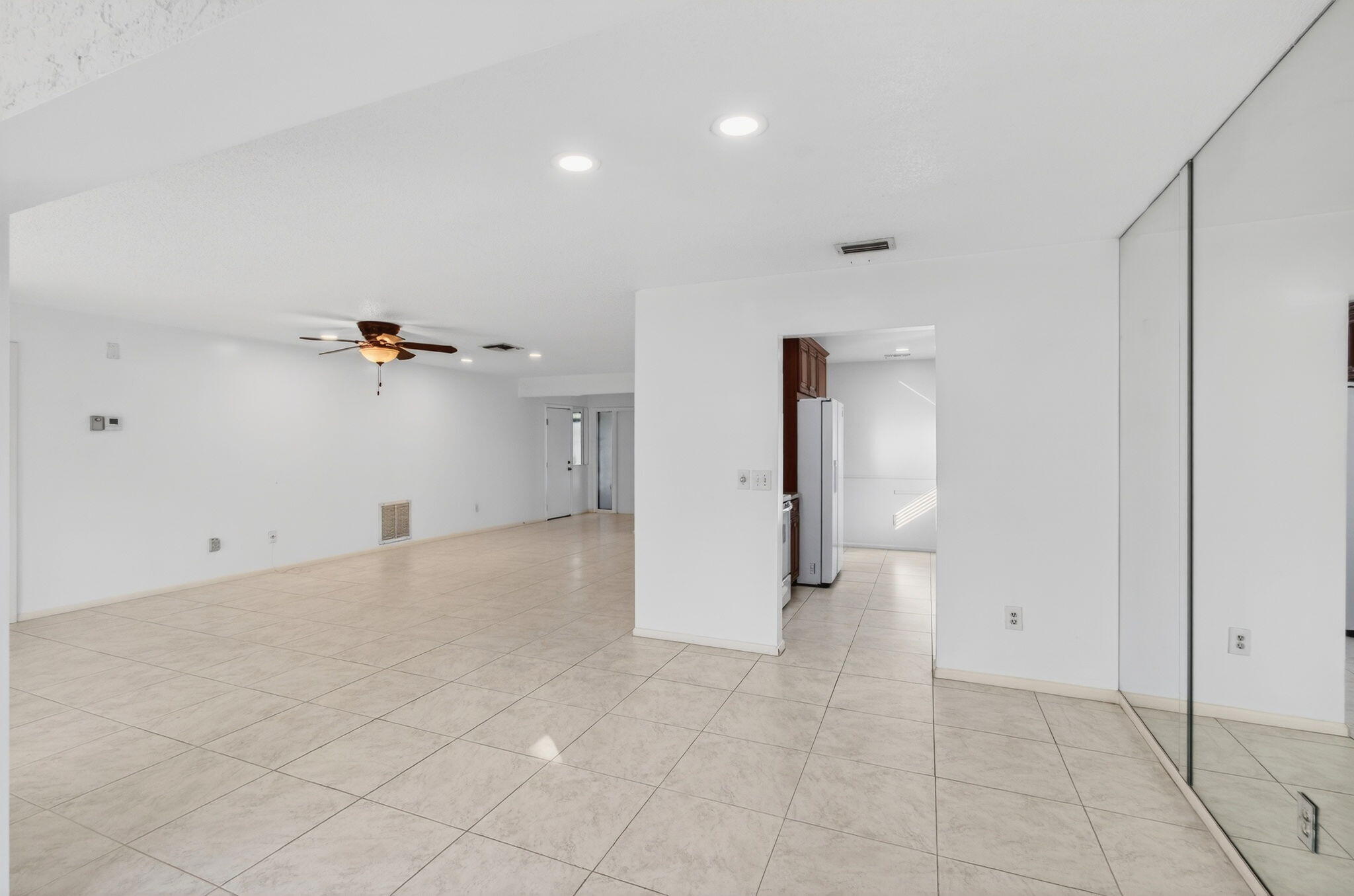 BUTTONWOOD 1 - Residential