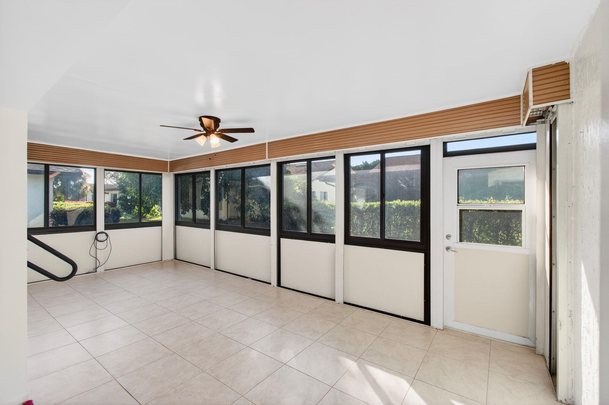 BUTTONWOOD 1 - Residential