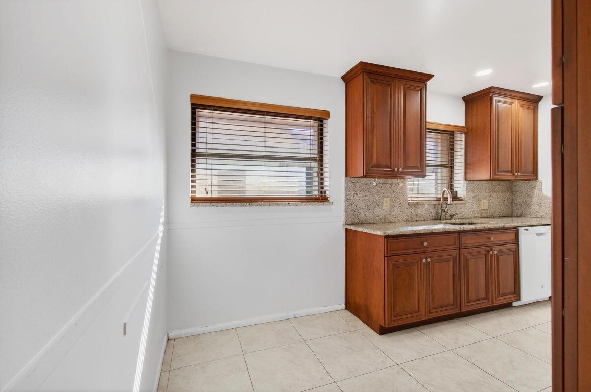 BUTTONWOOD 1 - Residential