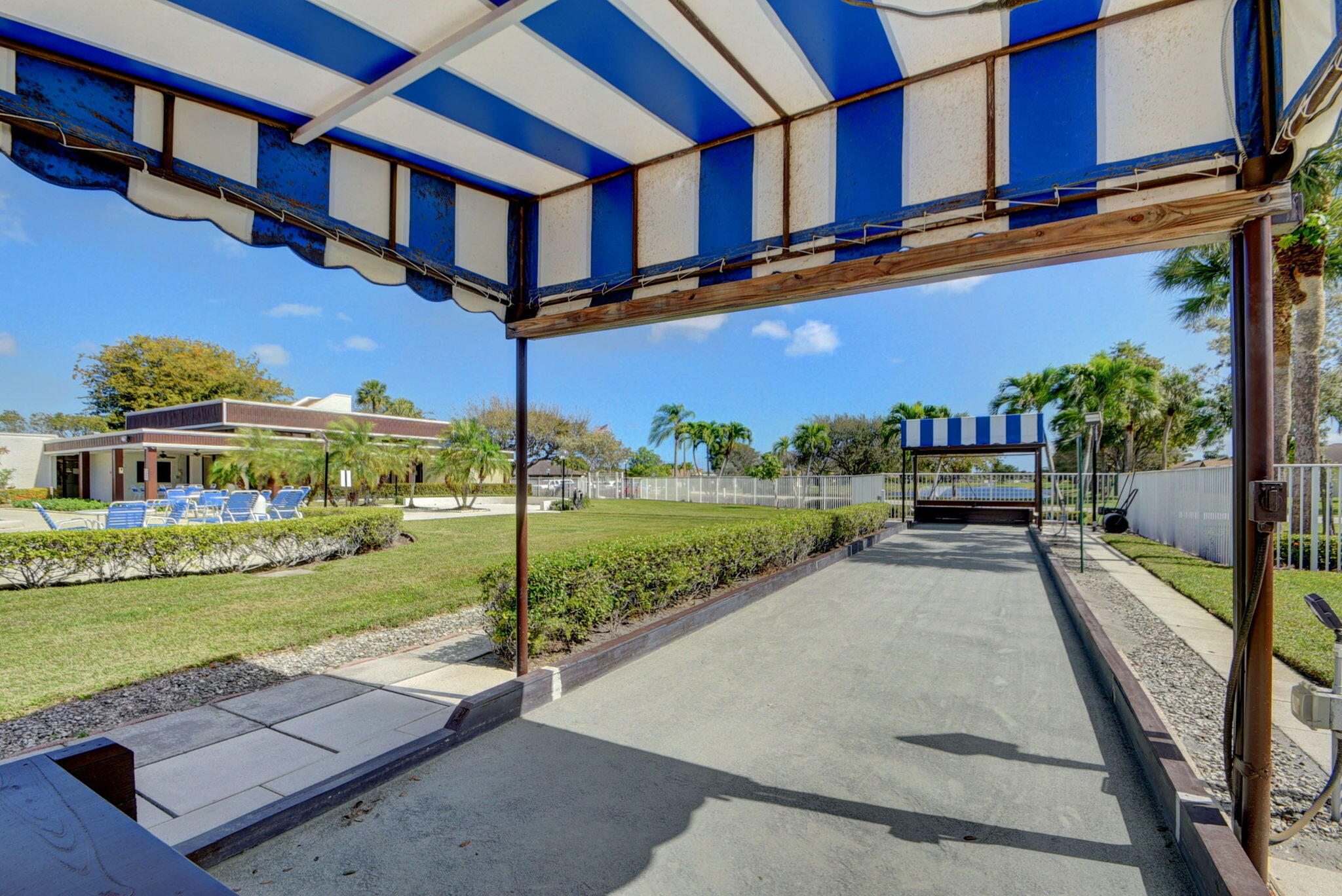 BUTTONWOOD 1 - Residential