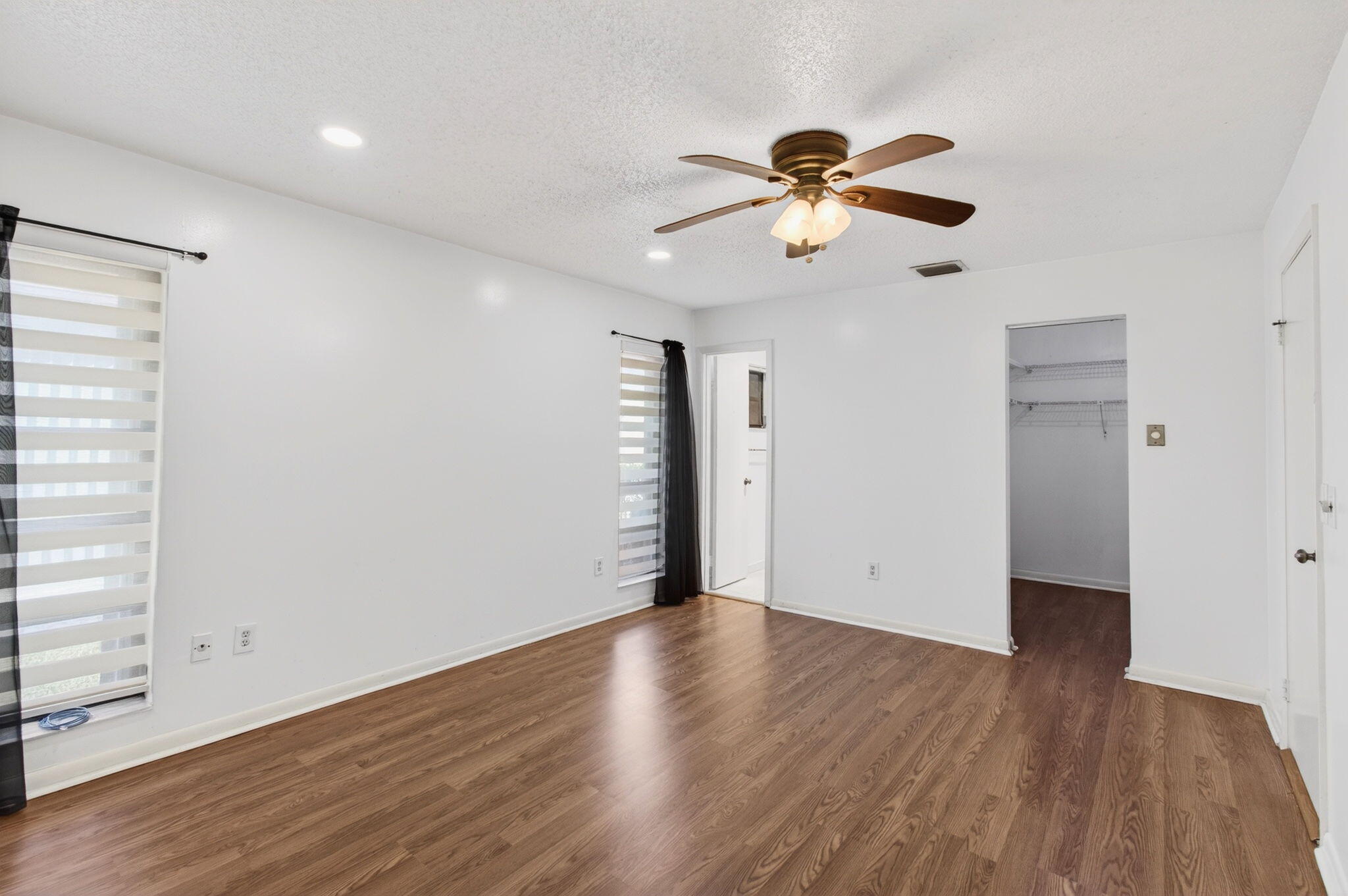 BUTTONWOOD 1 - Residential