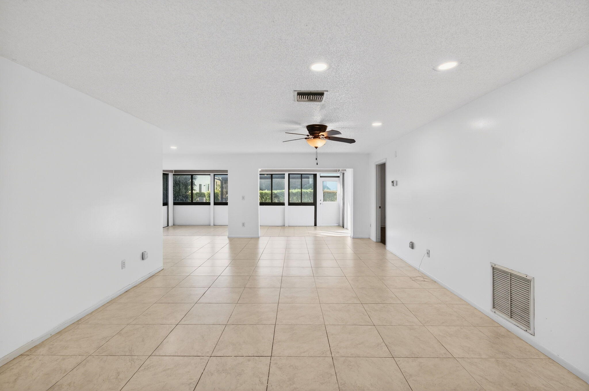 BUTTONWOOD 1 - Residential