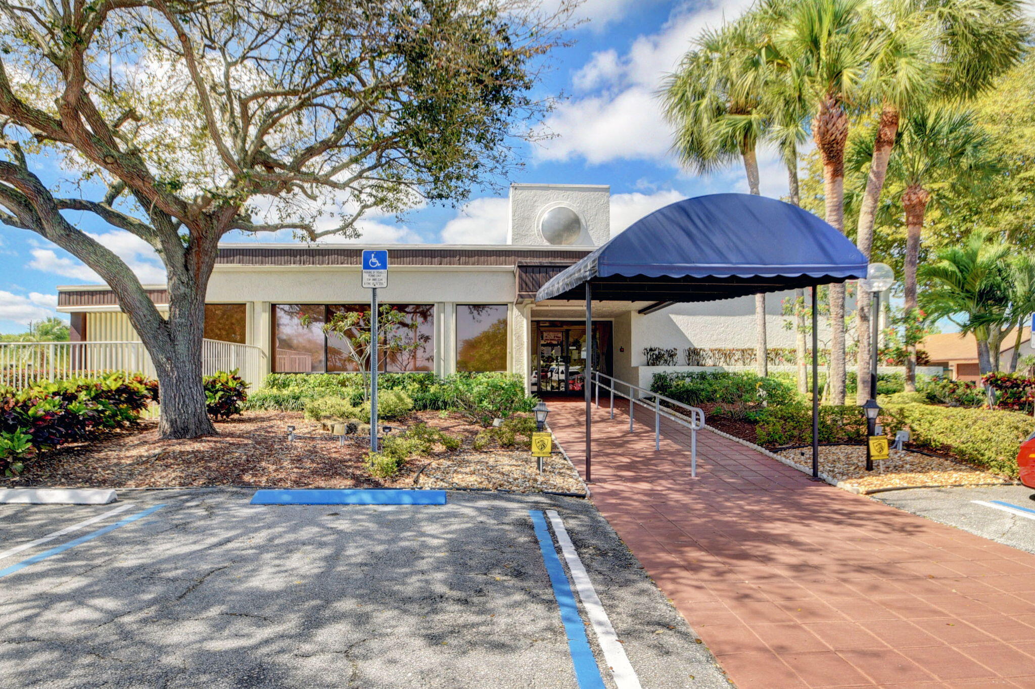 BUTTONWOOD 1 - Residential