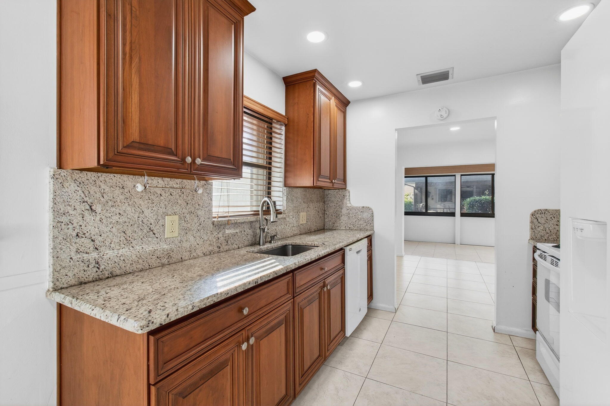 BUTTONWOOD 1 - Residential