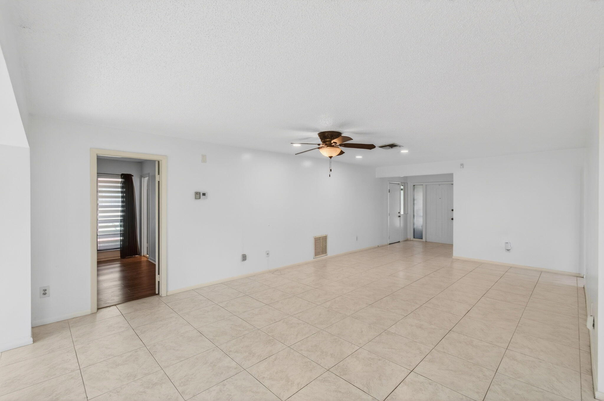 BUTTONWOOD 1 - Residential