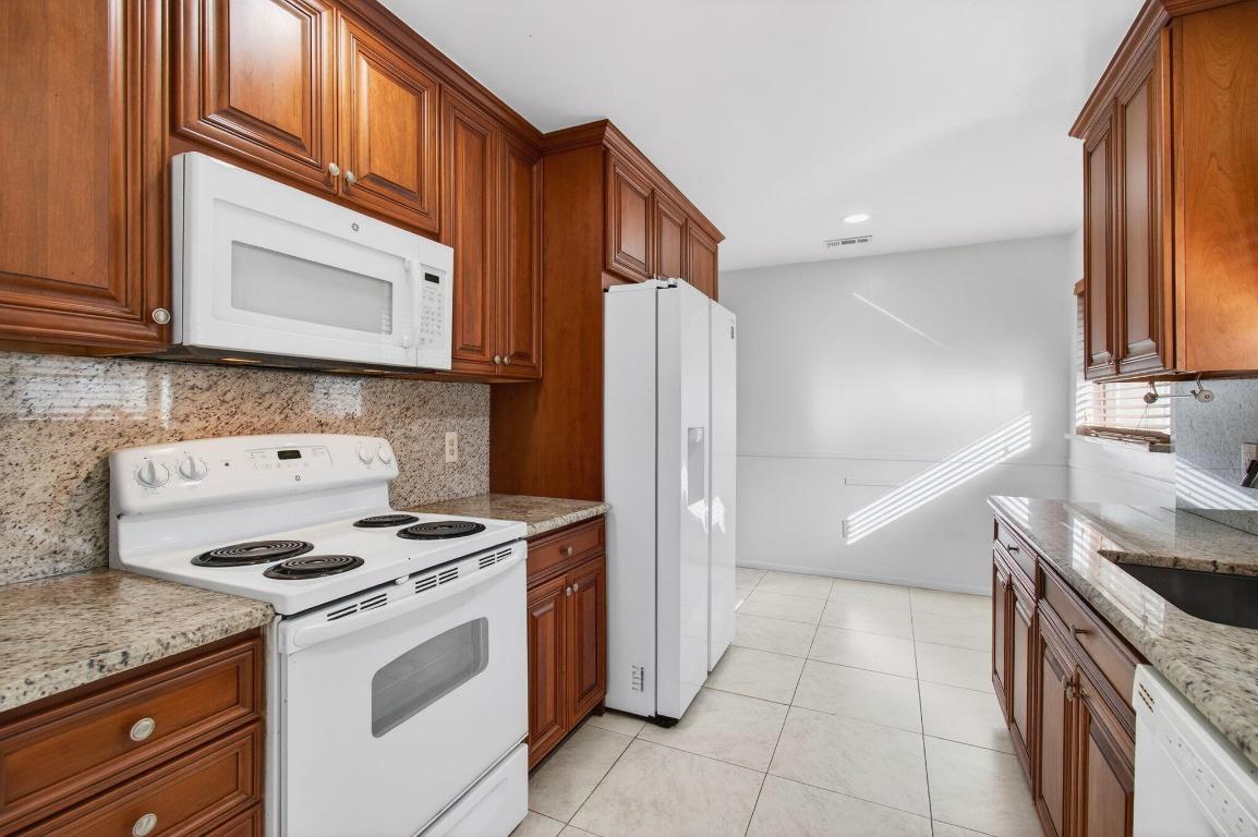 BUTTONWOOD 1 - Residential