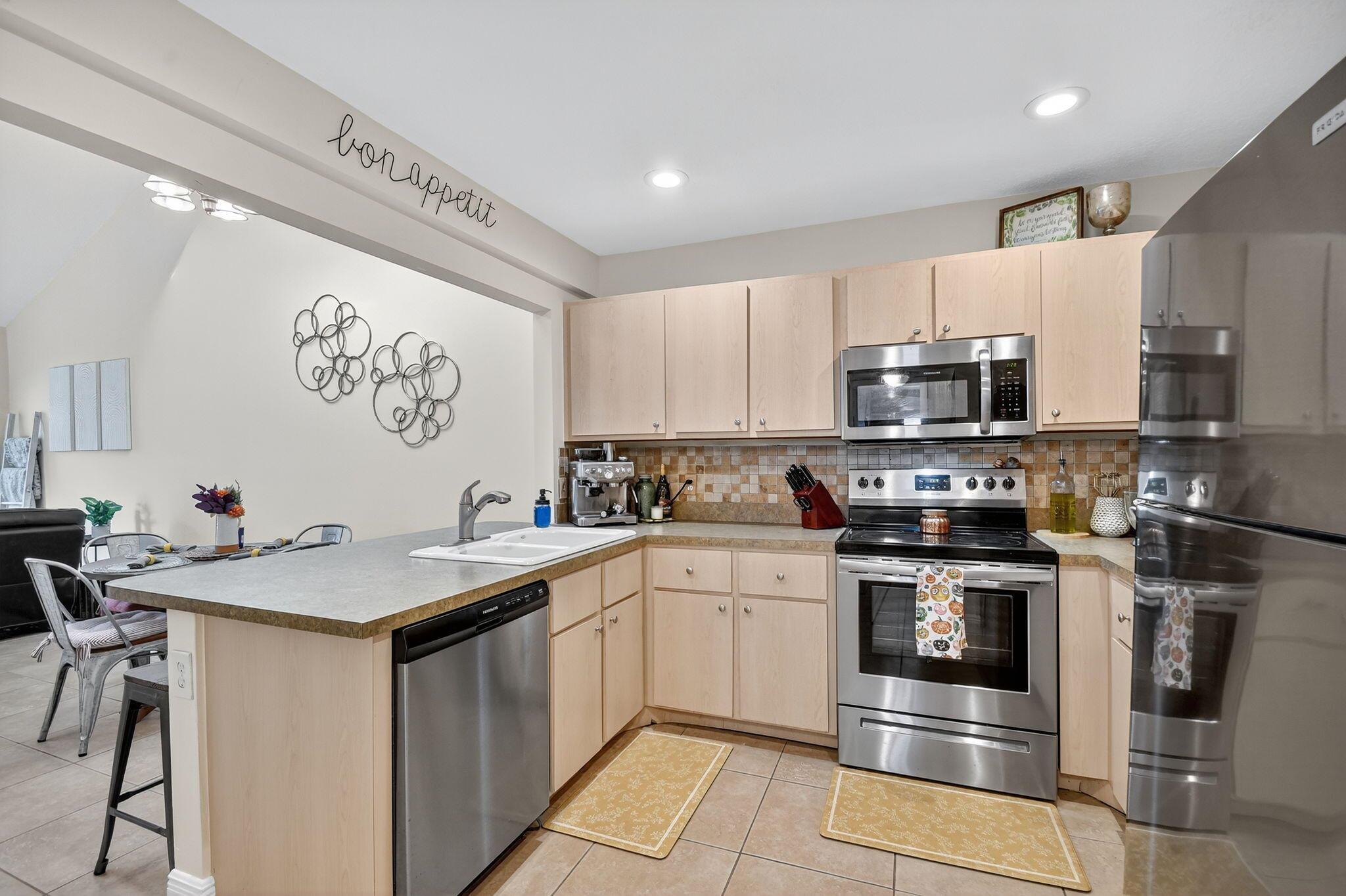 LAKE COLONY PHASE II - Residential