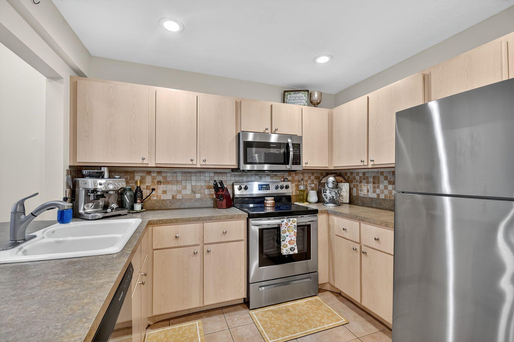 LAKE COLONY PHASE II - Residential