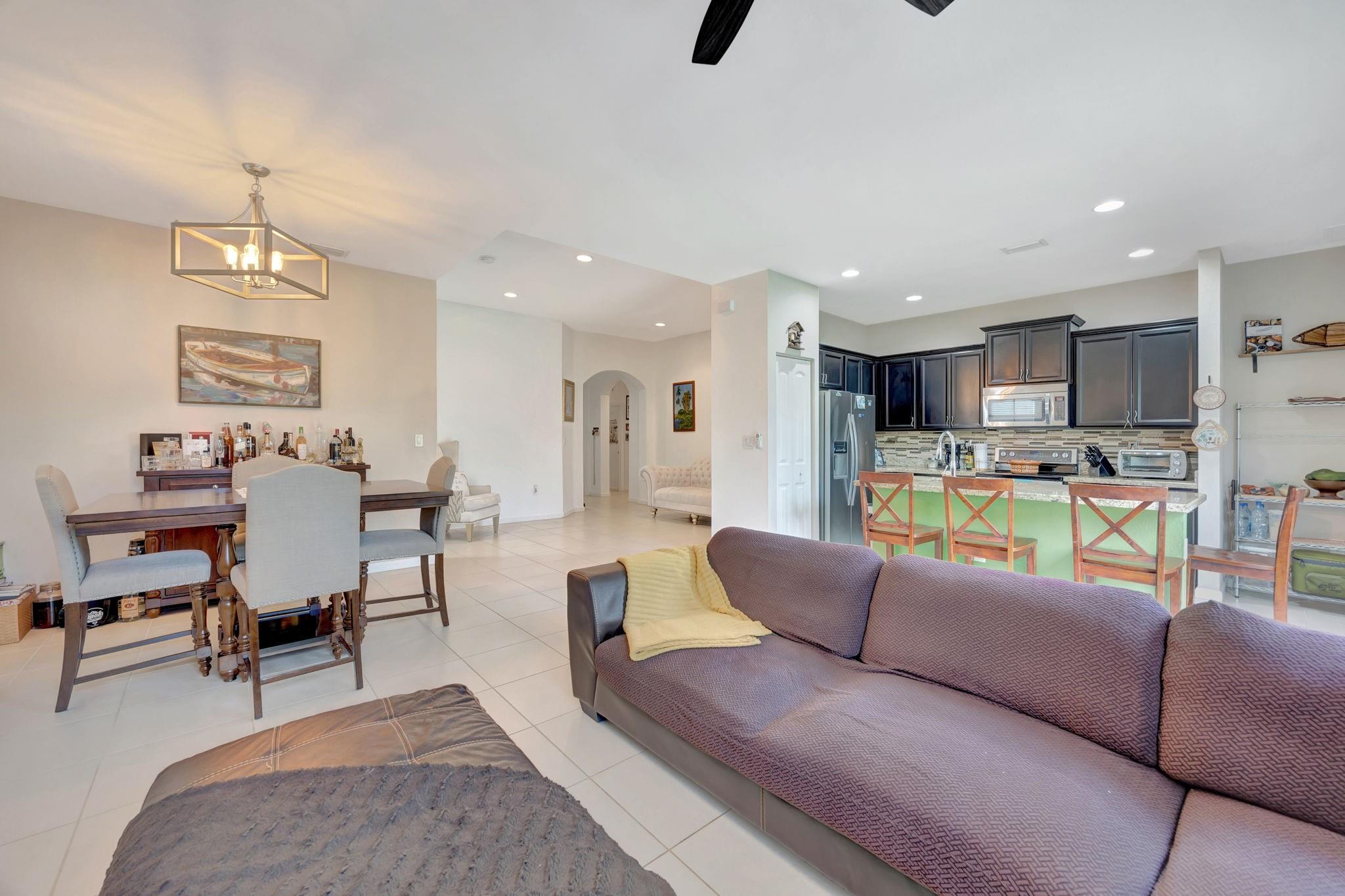 HEMINGWAY POINT - Residential