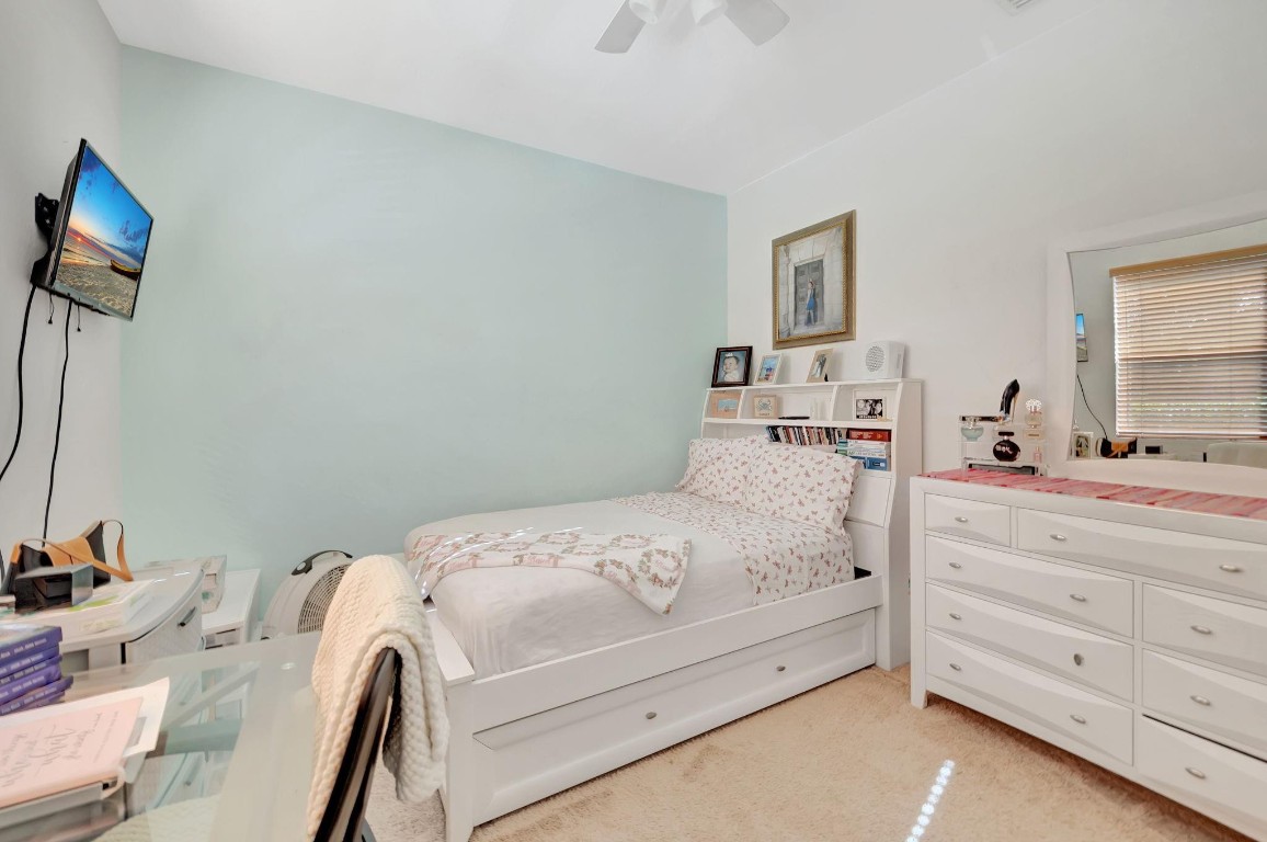 HEMINGWAY POINT - Residential