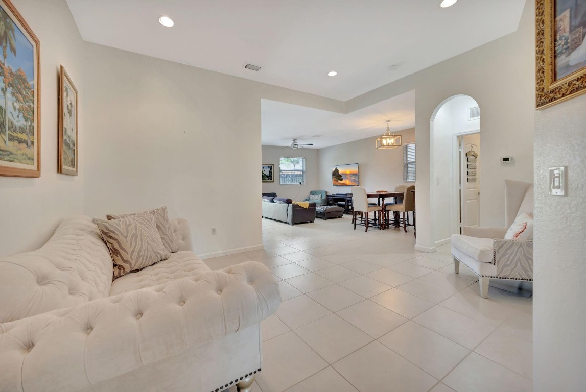 HEMINGWAY POINT - Residential