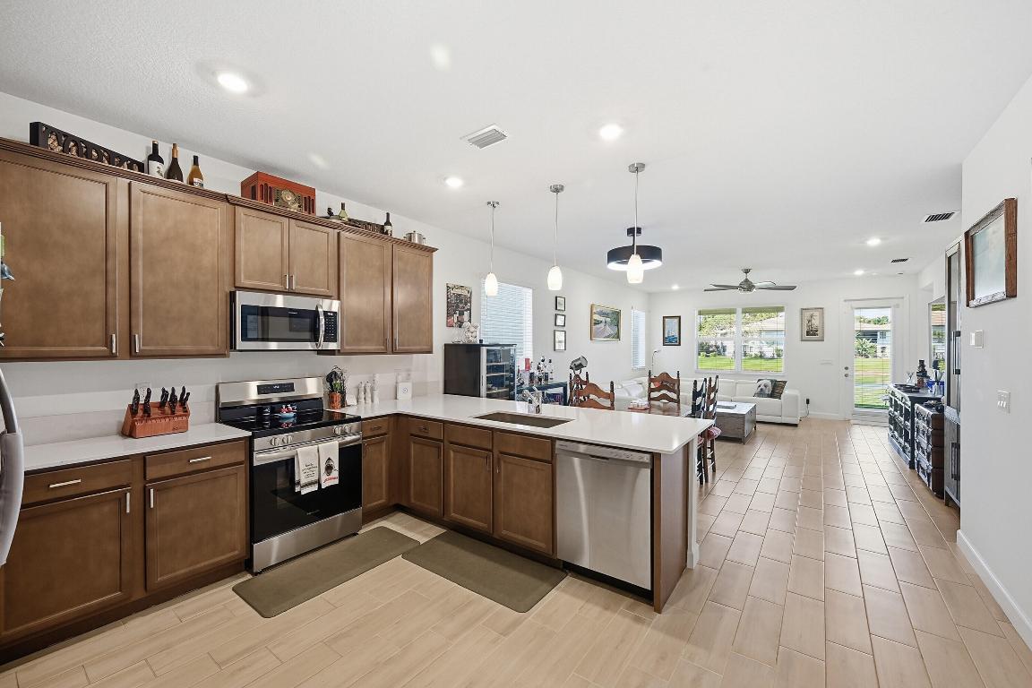 DELRAY TRAILS AT VILLA DELRAY PUD - Residential