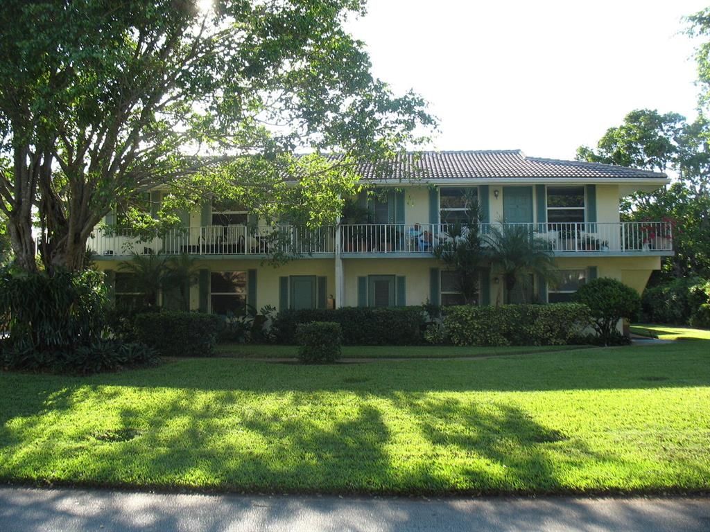 Photo of 2222 Spanish Trail, Delray Beach, FL 33483 (MLS # R10751927)