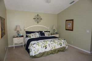 CRYSTAL POINTE 5 - Residential