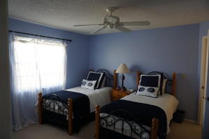 CRYSTAL POINTE 5 - Residential