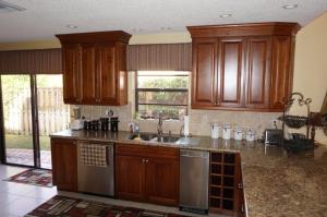 CRYSTAL POINTE 5 - Residential