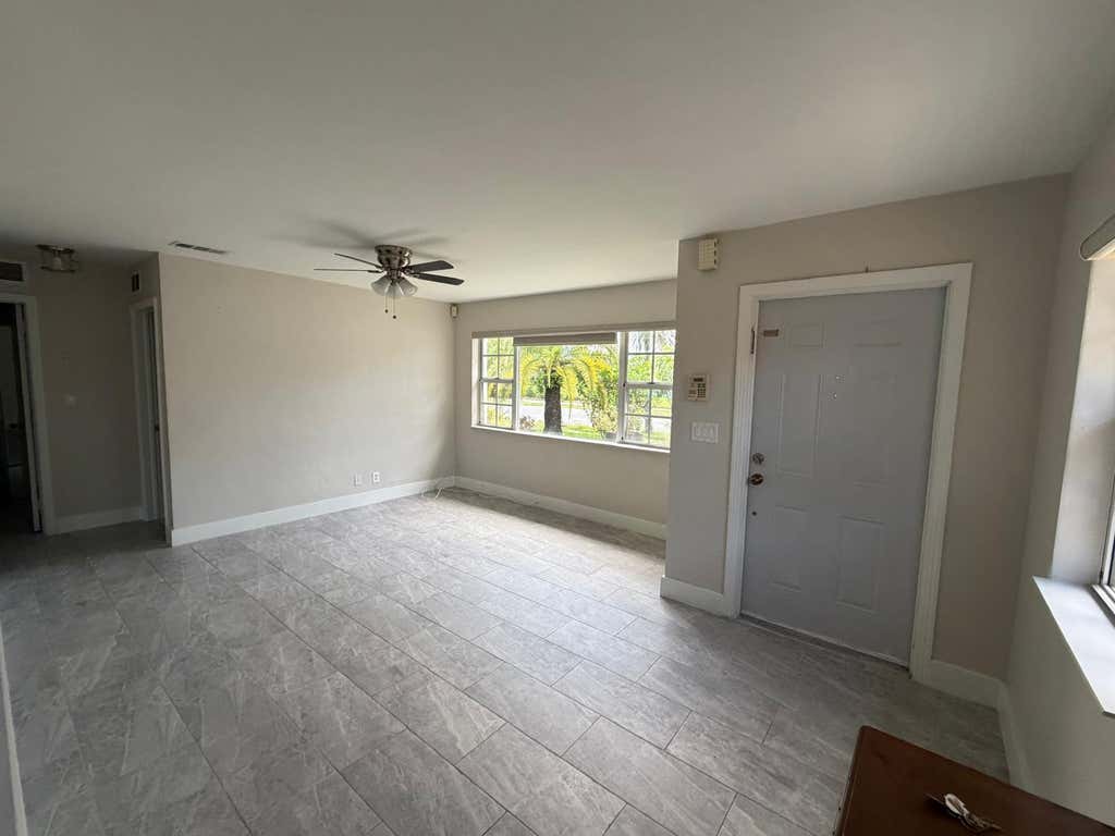 Photo of 1302 S H Street, Lake Worth Beach, FL 33460 (MLS # B26065610)