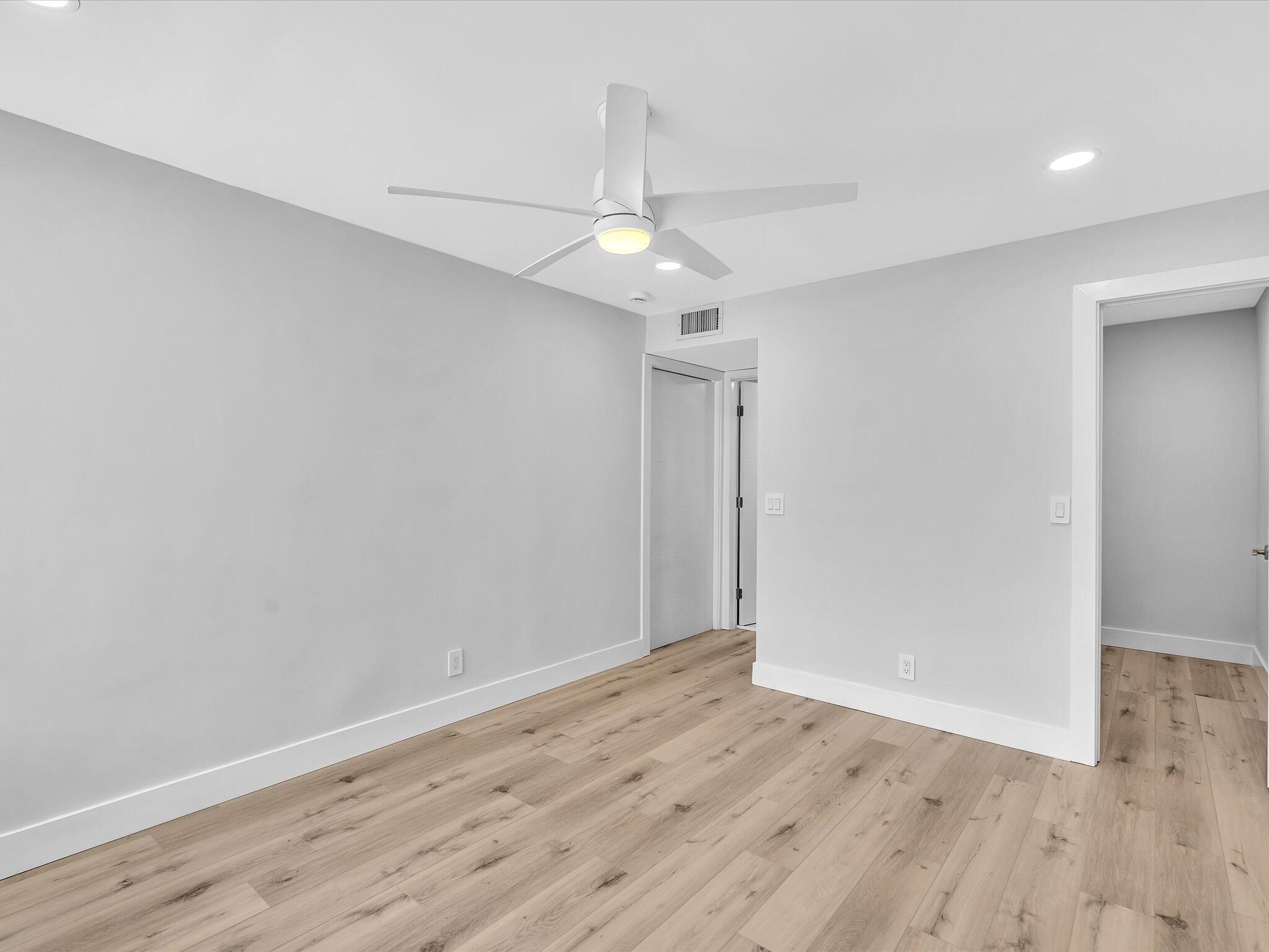 KINGS POINT FLANDERS CONDOS - Residential