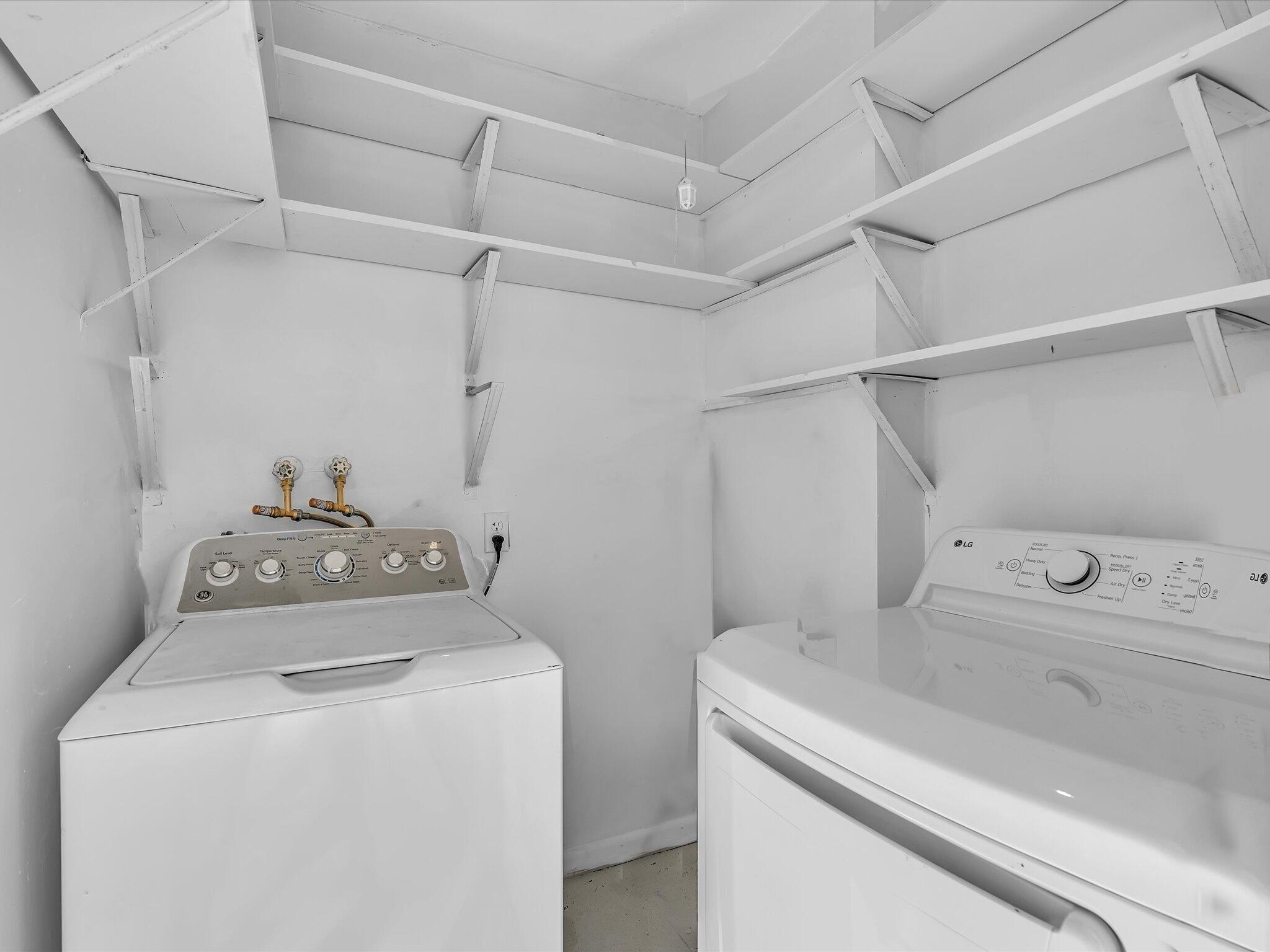 KINGS POINT FLANDERS CONDOS - Residential