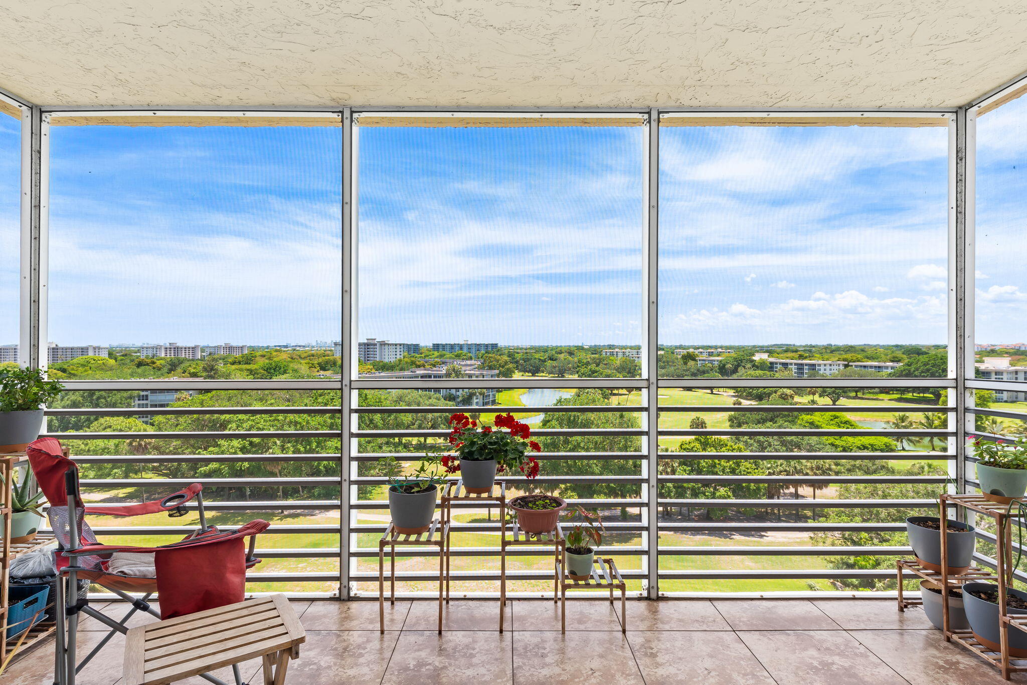 NO 112 PALM-AIRE COUNTRY CLUB - Residential