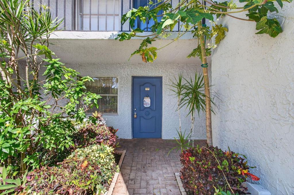 Photo of 14701 Cumberland Drive #1080, Delray Beach, FL 33446 (MLS # R11155375)