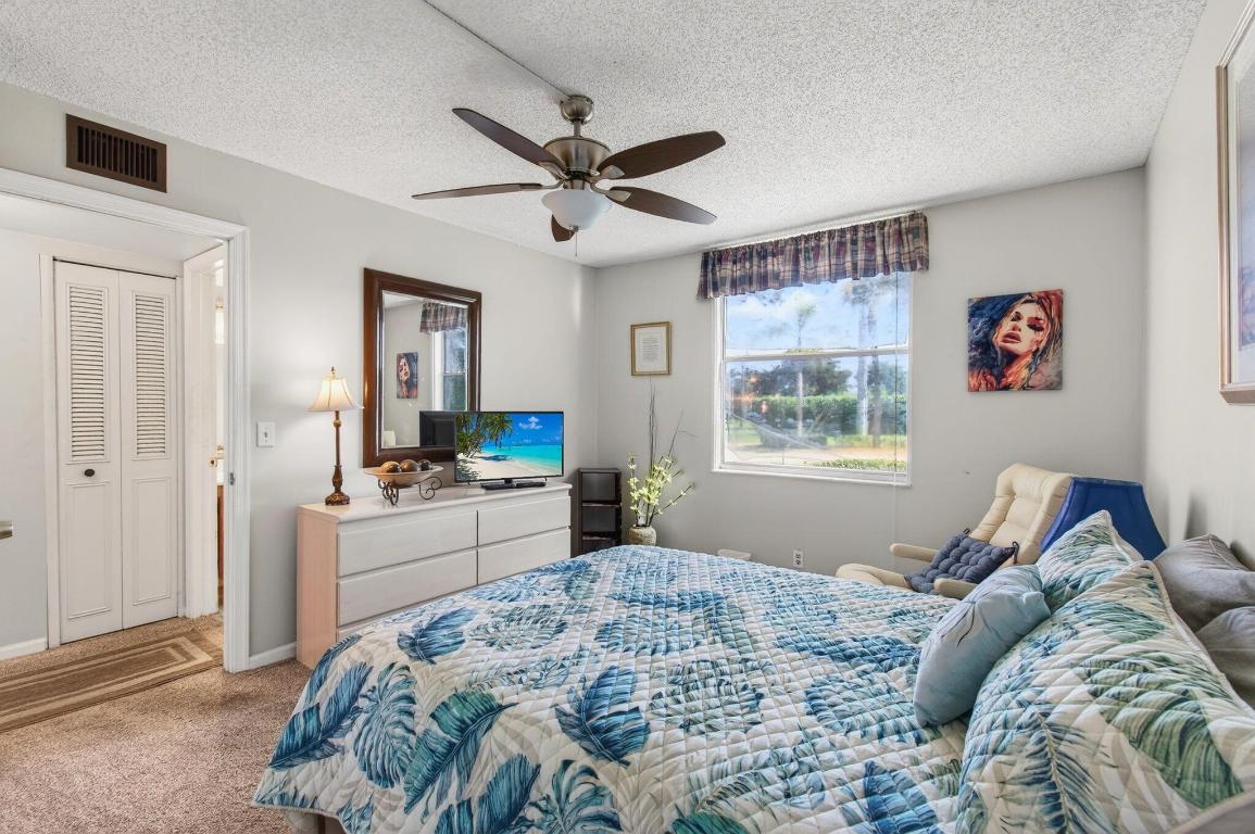 VILLAGES OF ORIOLE - Residential