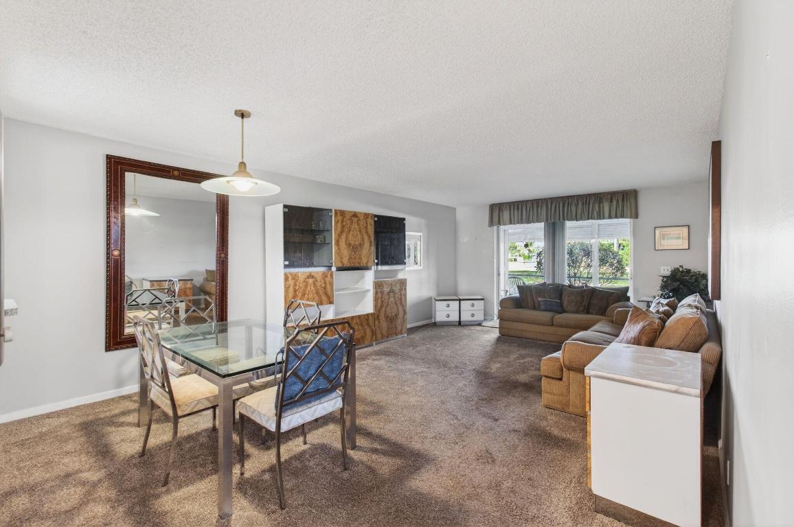 VILLAGES OF ORIOLE - Residential