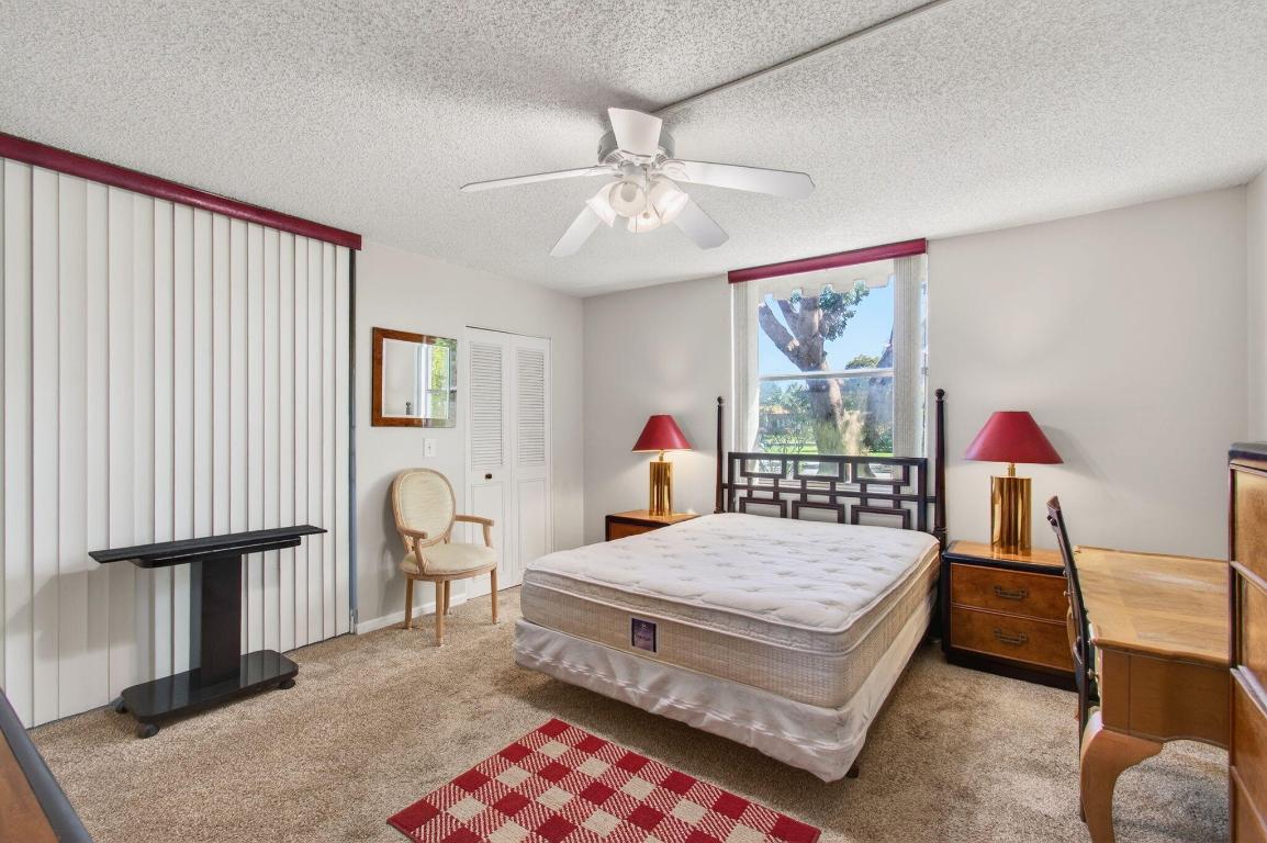 VILLAGES OF ORIOLE - Residential