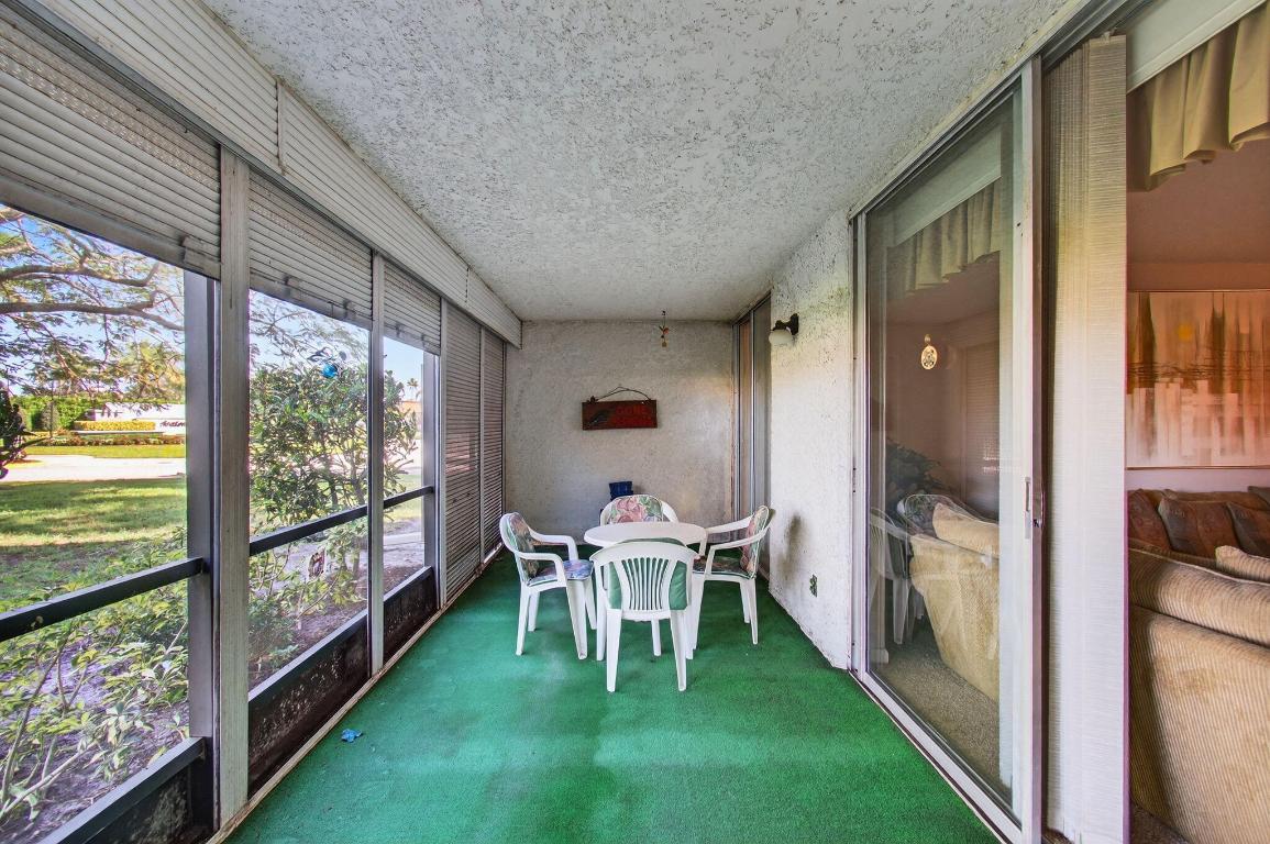 VILLAGES OF ORIOLE - Residential