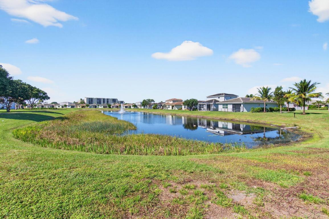 VILLAGES OF ORIOLE - Residential