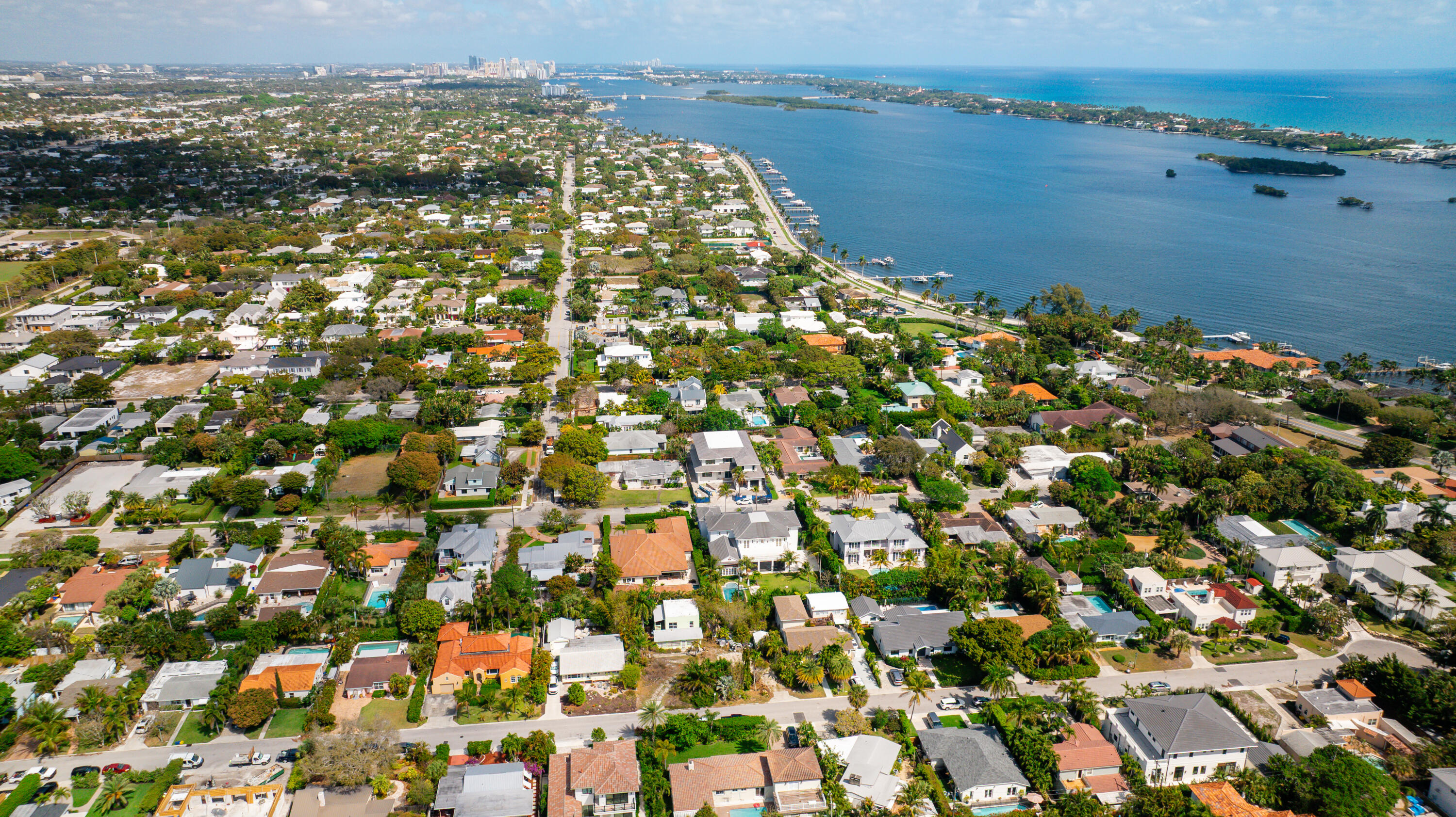 S/D OF 10-44-43, GOV LTS 1, 2 & 3 - Residential