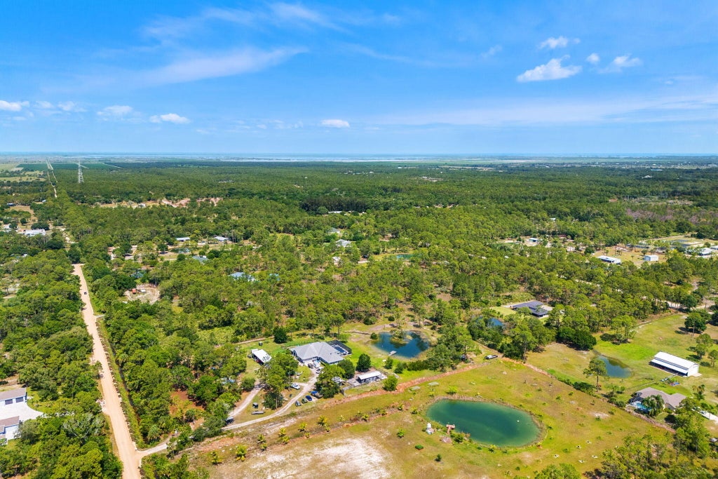 Photo of 13448 85th Street, Fellsmere, FL 32948 (MLS # R11093525)